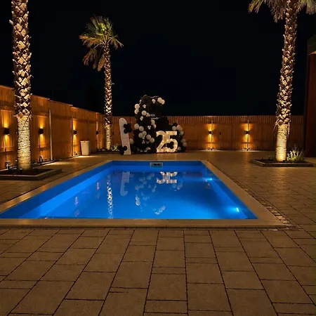 Lakeside Palms