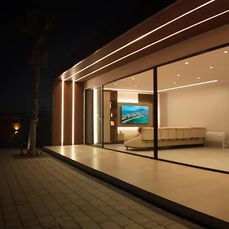 Villa Lakeside Palms